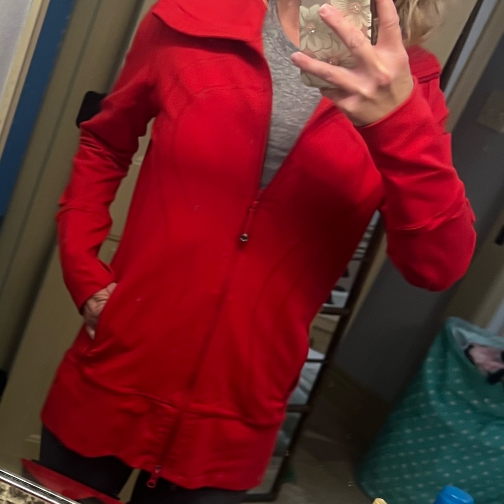 In Stride Red Lululemon Size 10